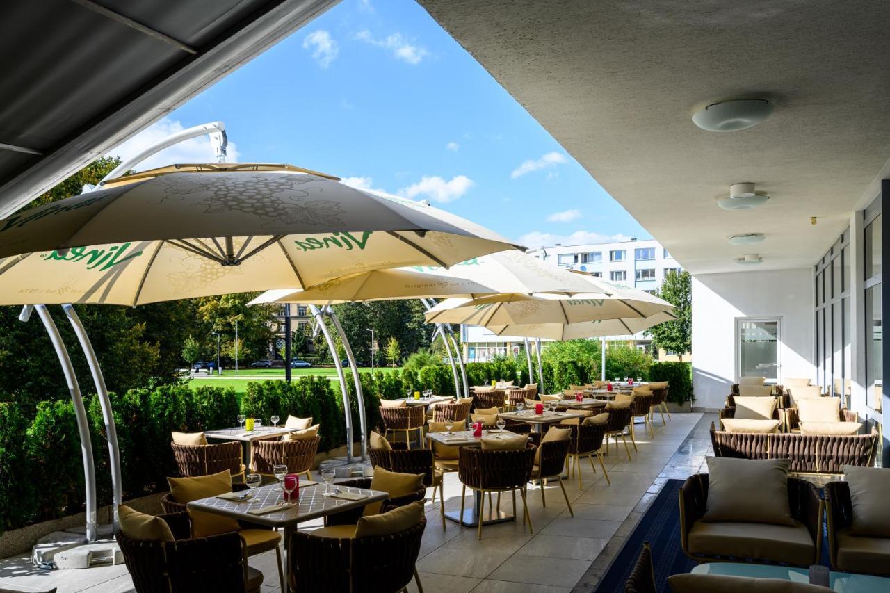 Hotel Lux Банска-Бистрица Экстерьер фото
